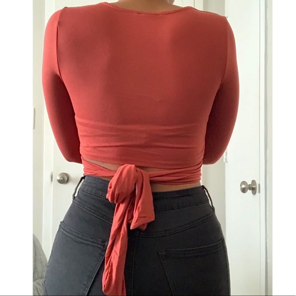 NWT! Fashion Nova Flirty Brick Red Tie Up Top - Picture 4 of 8